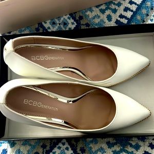 White heels worn once in great condition.